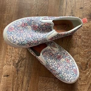 Baby Blue and Coral Dog Print Memory Foam Bobs